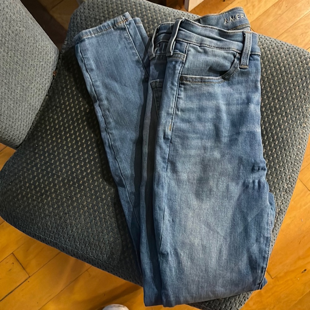 American Eagle Outfitters Jeans Size 2 Short